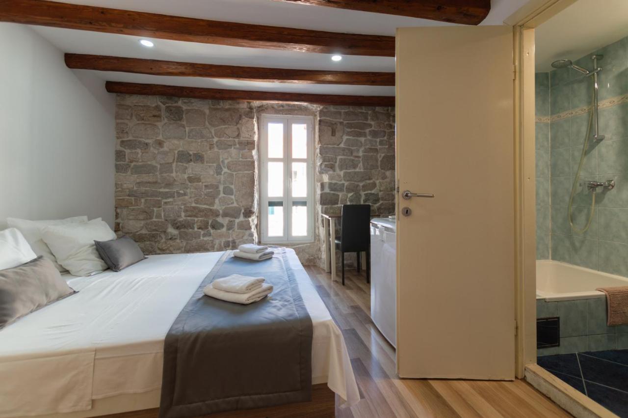 Camenno Apartments-The Heart Of Diocletian'S Palace-Open All Winter! Split Exterior photo