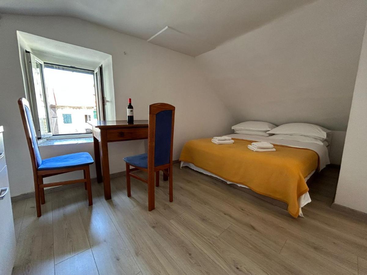 Camenno Apartments-The Heart Of Diocletian'S Palace-Open All Winter! Split Exterior photo